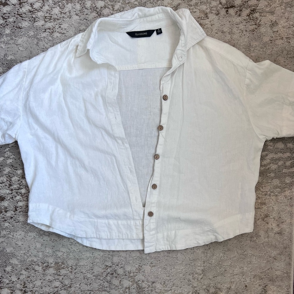 Glassons White Button Collared Crop Top